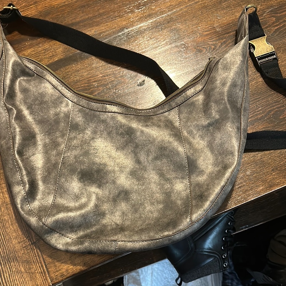 Elegant Brown Shoulder Bag